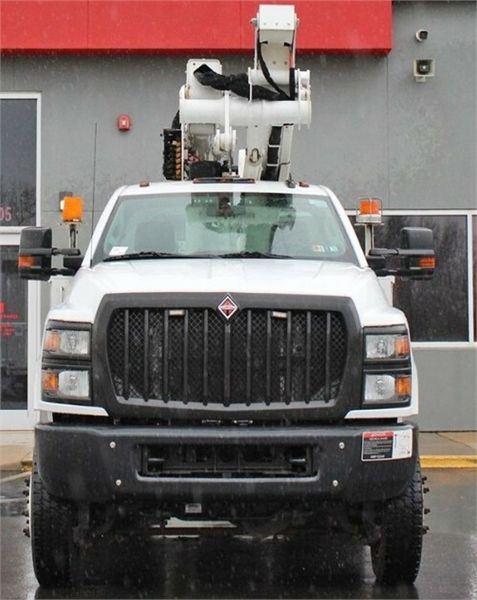 2019 International CV in Heavy Trucks in City of Toronto - Image 2