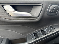 THE PRICE YOU SEE, PLUS GST. GUARANTEED! APPLE CARPLAY/ANDROID AUTO COMPATABLE! 2.5 LITER HYBRID ENG... (image 9)