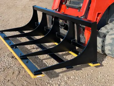 84” wide land leveler for soil and gravel. Made in Canada. Replaceable bolt on cutting edges makes t...