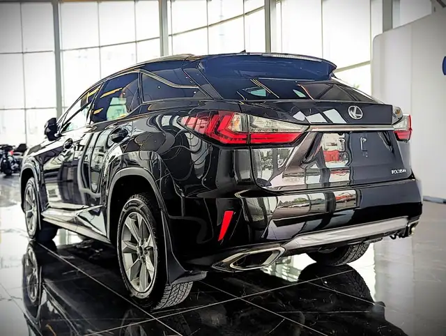 2016 Lexus RX 350 AWD in Cars & Trucks in City of Montréal - Image 10