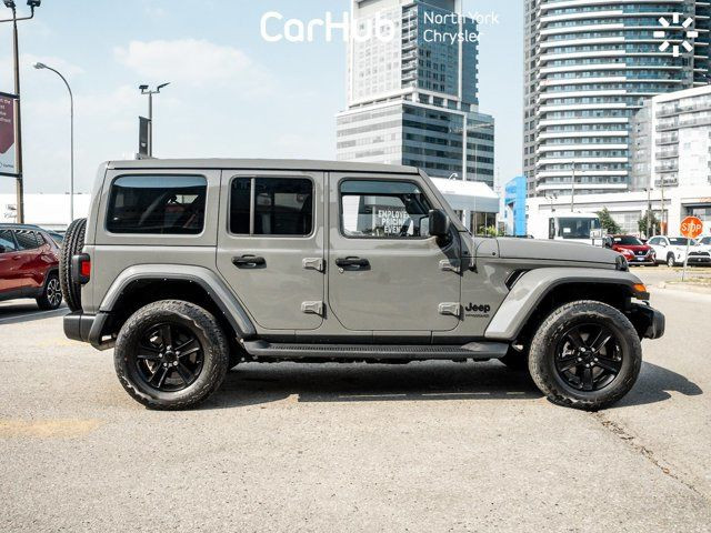 2022 Jeep Wrangler Unlimited Sahara Altitude 4x4 Skyroof Cold in Cars & Trucks in City of Toronto - Image 4