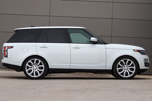 2020 Land Rover Range Rover 3.0L I6 MHEV P400 HSE SWB in Cars & Trucks in London - Image 4