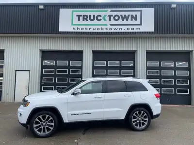 2018 Jeep Grand Cherokee Limited with the 3.6L and only 98,000kms. This vehicle is equipped with the...