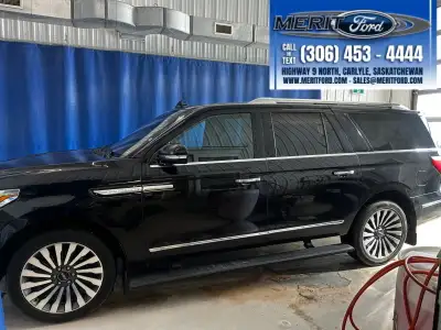 - THIS VEHICLE IS IN TRANSIT TO OUR DEALERSHIP - 2019 Lincoln Navigator L Reserve 4WD, 3.5L Twin-Tur...