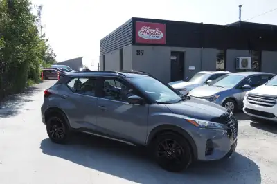 2022 Nissan Kicks SR Premium Fuel Efficient Sub Compact Cross Over Leather 360 Camera Large Infotain...
