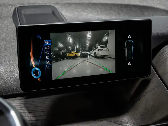 2017 BMW i3 HB w-RANGE EXTENDER PLUG IN HYBRID NAVI REAR VIEW in Cars & Trucks in City of Toronto - Image 10