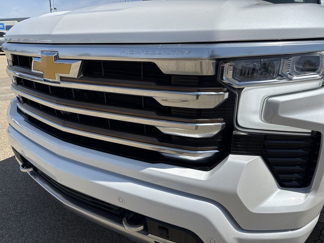 2022 Chevrolet Silverado 1500 High Country in Cars & Trucks in Edmonton - Image 4