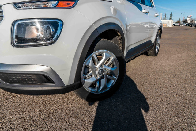 2022 Hyundai Venue Preferred in Cars & Trucks in Calgary - Image 4