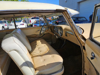 1954 Pontiac Chieftain Butternut Beige Beauty with Classic Two-Tone Charm Step back in time with thi... (image 8)
