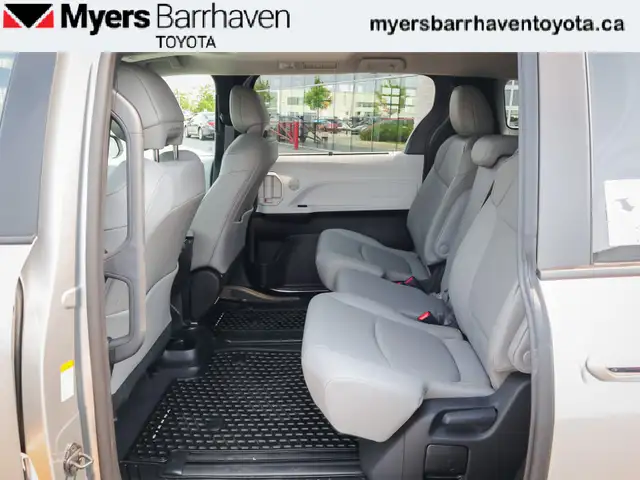 2025 Toyota Sienna XLE 8-Passenger - Certified in Cars & Trucks in Ottawa - Image 10