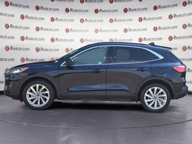 2021 Ford Escape Titanium AWD in Cars & Trucks in Medicine Hat - Image 2