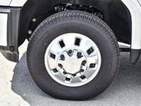 Year: 2024 Make: GMC Model: Sierra 3500HD Trim: Denali Ultimate Drive Type: 4WD Dual Rear Wheel Dual... (image 5)
