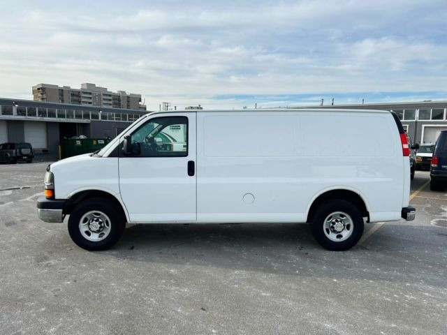 2013 CHEVROLET EXPRESS 2500 CARGO VAN*** FULLY CERTIFIED *** 250 in Cars & Trucks in City of Toronto - Image 4