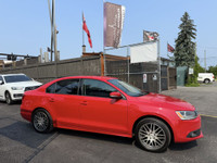 NO ACCIDENT HISTORY / DEALER SERVICED SINCE NEW ! Check out this stylish 2014 Volkswagen Jetta Trend... (image 6)