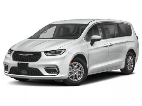 2024 Chrysler Pacifica Touring L | Bucket Seats | Power Lift in Cars & Trucks in Guelph