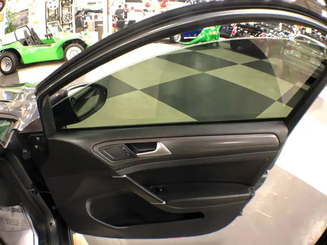 2019 Volkswagen e-Golf COMFORTLINE ELECTRIC AUTO LEATHER A/CARPL in Cars & Trucks in City of Toronto - Image 26