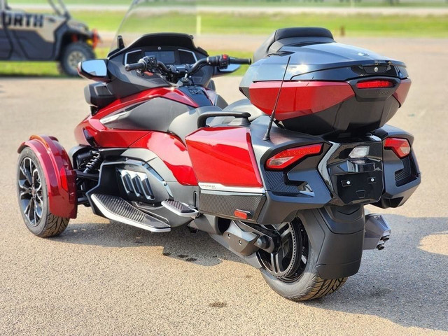 2023 Can-Am Spyder RT Limited Platine Wheels in Street, Cruisers & Choppers in Edmonton - Image 3