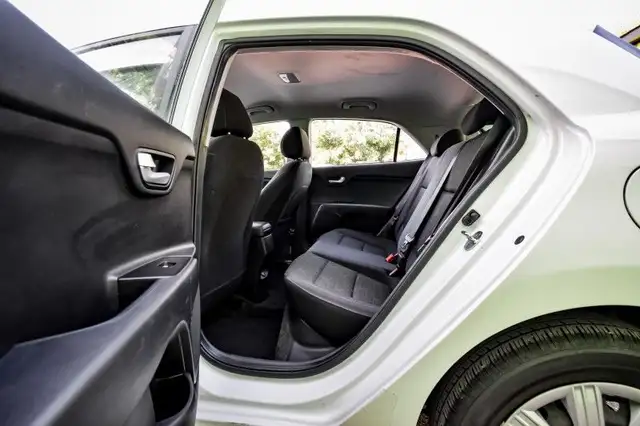 2021 Kia Rio 5-door LX+ IVT - Heated Seats - Android Auto in Cars & Trucks in Kingston - Image 27