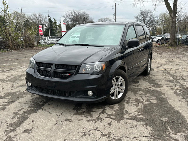 2017 DODGE GRAND CARAVAN GT FWD I CLEAN CARFAX I LOADED I LEATHE in Cars & Trucks in Hamilton