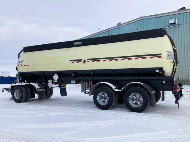 2007 Advance 27,300 Liter Tri axle pup Crude Oil Tanker Trailer in Heavy Equipment in Delta/Surrey/Langley - Image 4