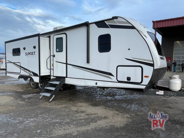 2024 CrossRoads RV Sunset Trail SS285CK in Travel Trailers & Campers in Strathcona County