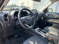 CLEAN CARFAX ONE OWNER, Heated Front Seats, Back up Camera, NAVIGATION, Leather Wrapped Steering Whe... (image 8)