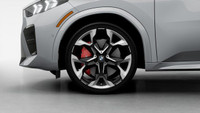 BMW Laval vous présente la puissante *BMW X2 xDrive28i 2025*. La nouvelle BMW X2 a la sportivité et... (image 8)