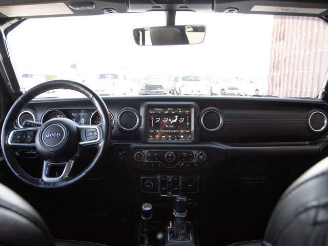 2019 Jeep Wrangler Unlimited Sahara, Loaded!! Leather, NAv in Cars & Trucks in Calgary - Image 3