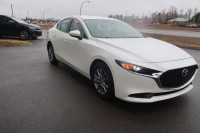 Mazda 3 GS 2.5L FWD, CARFAX SANS ACCIDENT, Banc Chauffant, Bluetooth, Régulateur de vitesse Financem... (image 4)
