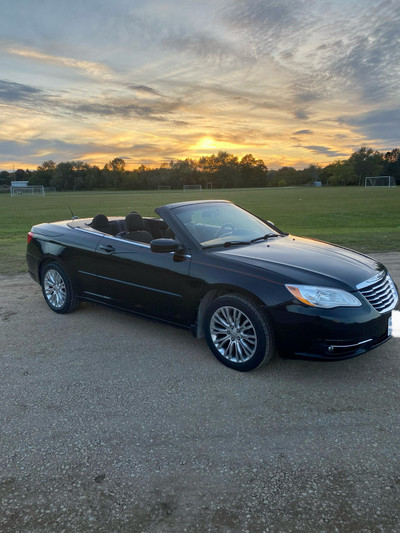 2011 Chrysler 200 Touring