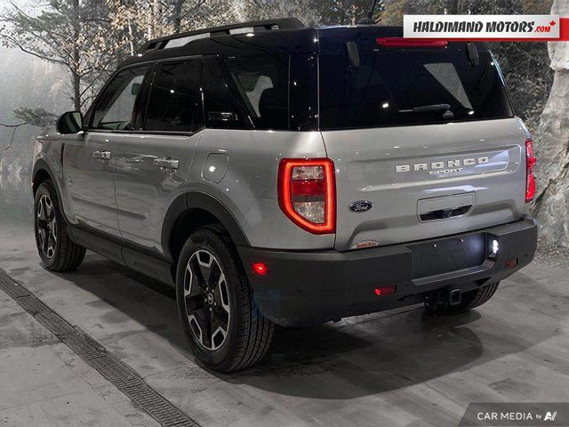 2023 Ford Bronco Sport Outer Banks in Cars & Trucks in Hamilton - Image 3