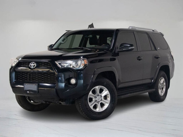 2017 Toyota 4Runner SR5 | 7 PASS | V6 | | SUNROOF | REAR CAM in Cars & Trucks in Mississauga / Peel Region - Image 3