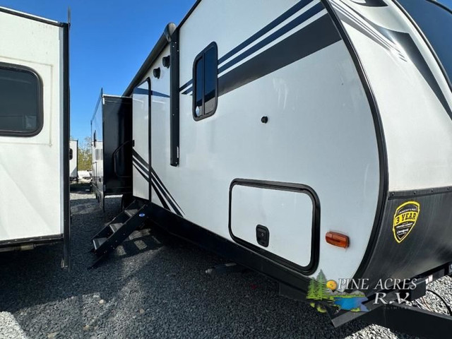 2019 CrossRoads RV Sunset Trail Super Lite SS285CK in Travel Trailers & Campers in Truro - Image 2