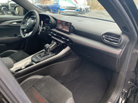 This is a beautiful R/T hybrid edition, fully equipped incl Alcantara leather, dual power seats, bla... (image 8)