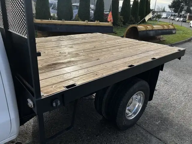 2017 gmc Sierra 3500HD 9 Foot Flat Deck 4WD in Heavy Trucks in Richmond - Image 14