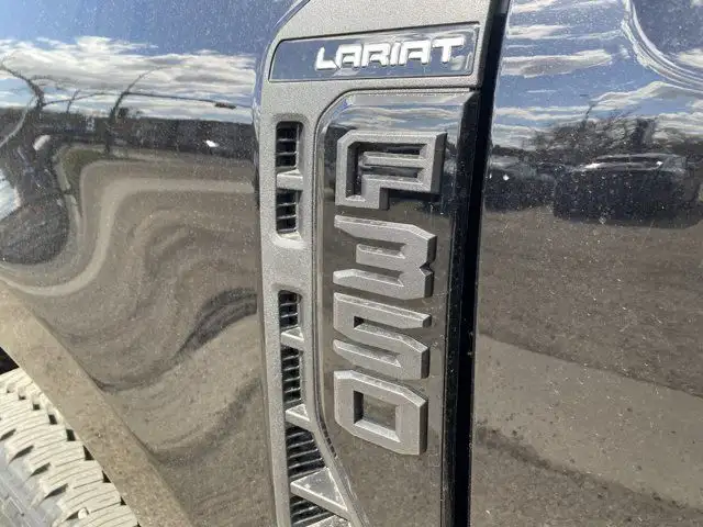2025 Ford Super Duty F-350 SRW Lariat | Crew Cab 160 in Cars & Trucks in Edmonton - Image 5