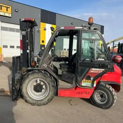 2016 MANITOU MH25-4T Diesel Rough Terrain Forklift Capacity: 5,000 Lift Height: 185 (in) Mast Type:...