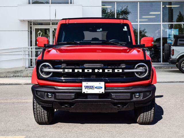 2023 Ford Bronco Outer Banks 4 Door 4x4 Local Trade in Cars & Trucks in Winnipeg - Image 3