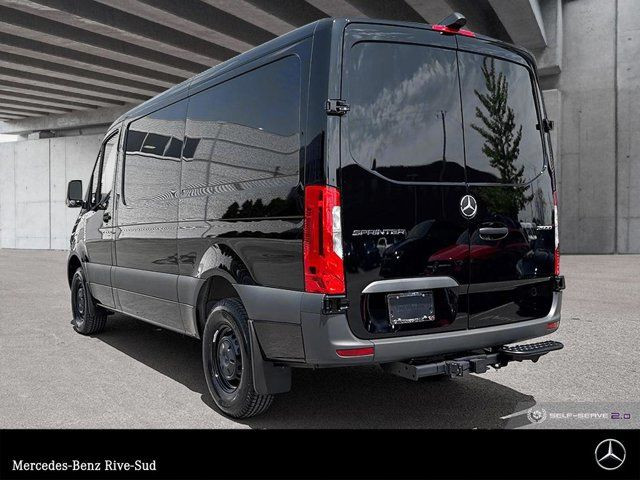 2025 Mercedes-Benz Sprinter 2500 144 Wheelbase Standard Roof RWD in Cars & Trucks in Longueuil / South Shore - Image 3