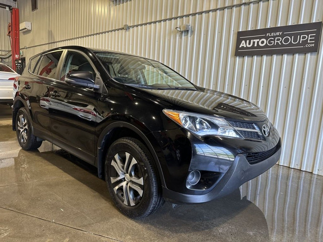 2015 Toyota RAV4 LE AWD Auto AC in Cars & Trucks in Gatineau