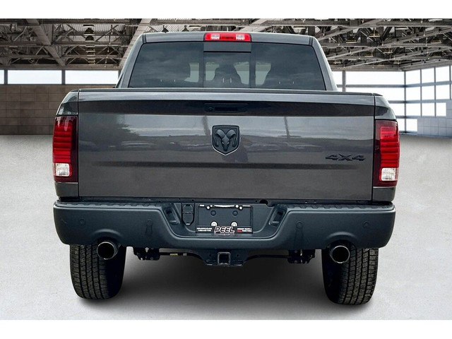 2022 Ram 1500 Classic Warlock Crew V8 | Sunroof | Steps | 4X4 in Cars & Trucks in Mississauga / Peel Region - Image 4