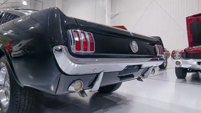 1966 Ford Mustang 2+2 Fastback in Classic Cars in London - Image 17