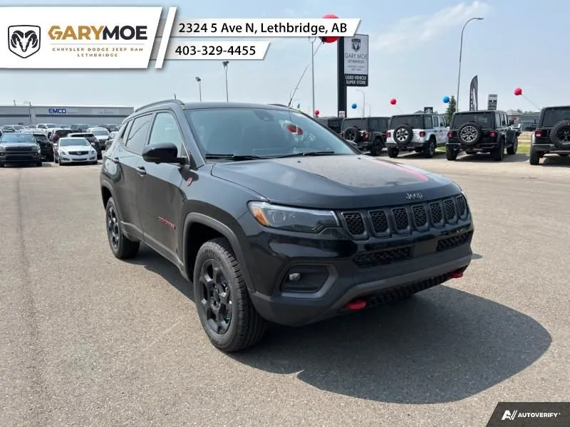 2023 Jeep Compass Trailhawk DEMO UNIT!!!! Heated/Ventilates Seat