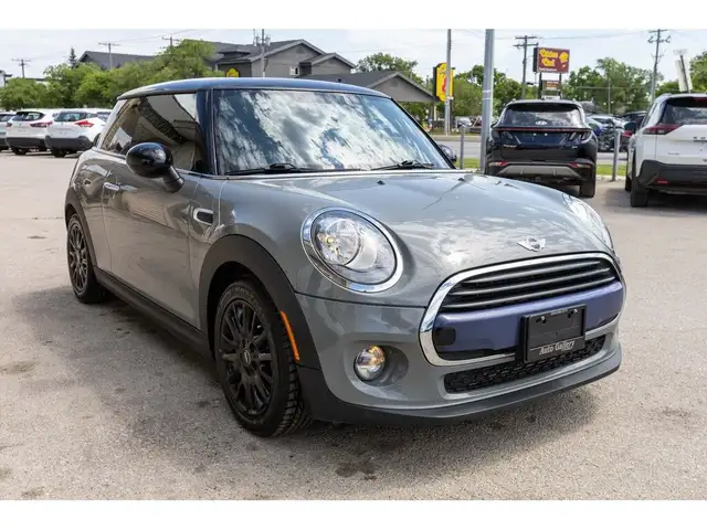 2018 MINI Cooper Hardtop COOPER | HEATED SEATS | SUNROOF | CLEAN in Cars & Trucks in Winnipeg - Image 3