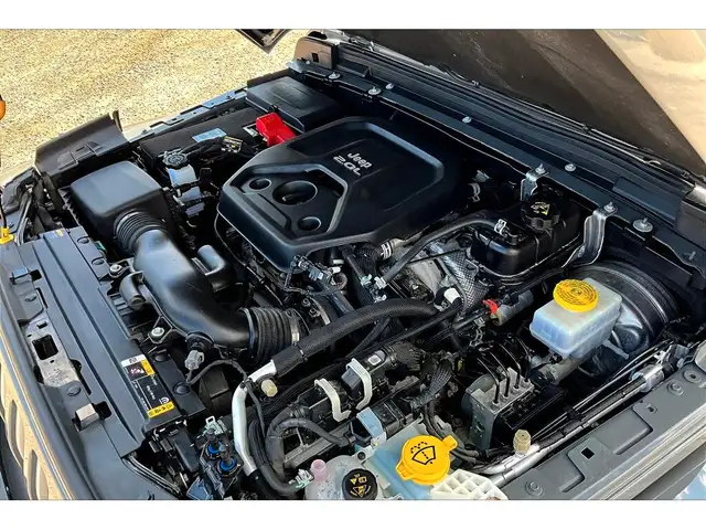 2022 Jeep Wrangler Sahara | Heated Leather | Alpine | Tow Pkg |  in Cars & Trucks in Mississauga / Peel Region - Image 34