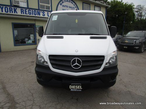 2015 Mercedes-Benz Sprinter 3/4 TON CARGO-MOVING 3 PASSENGER 3.0 in Cars & Trucks in Markham / York Region - Image 4