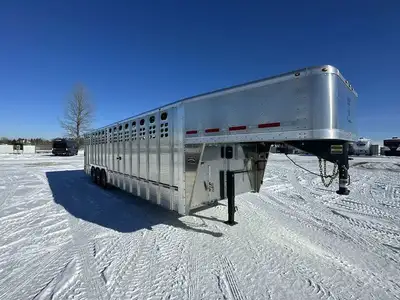 8'6in. X 30' - Tapered Nose, 54in. Side Door, 3 X 7,000 Dexter Torsion Axles, Full Swing Crowd Gate...