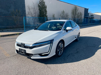 2018 HONDA CLARITY PLUG-IN HYBRID !! ONE OWNER !! NO ACCIDENTS !