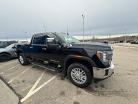 2020 GMC Sierra 2500HD SLT Crew Cab 4x4 - Standard BoxExperience power, luxury, and versatility with... (image 7)