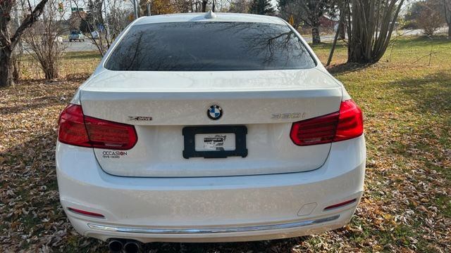 2017 BMW 3 Series 330i xDrive in Cars & Trucks in Oakville / Halton Region - Image 4